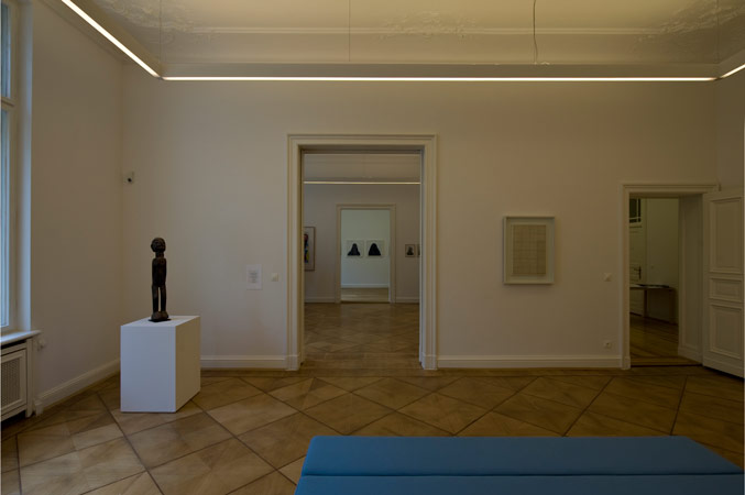 Foto 2 zu: MAR. Umstrukturierung eines Gründerzeithauses - Um- und Ausbau zweier Hofetagen zu einer Salonetage mit Gästeappartement, Büroräumen und Wohnungen, Gestaltung des Eingangsbereichs, Hofgestaltung, Berlin-Charlottenburg, 2011-2012, Architekt: Jo Sollich