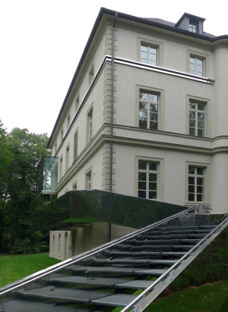 Rampe Haus Mödrath, Haus für Kunst, Sollich Architekten 
 Jo Sollich